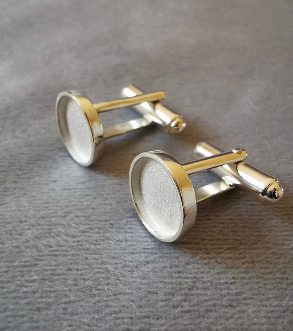 Cufflinks